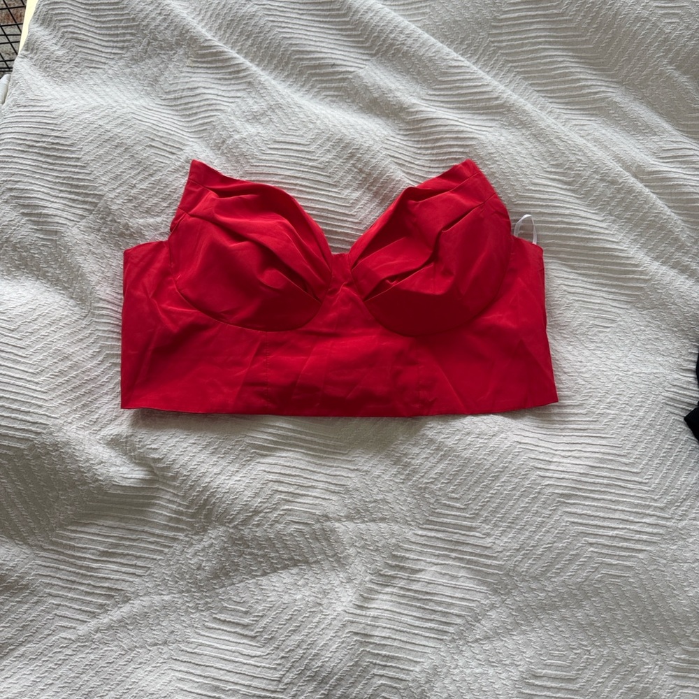 Eloquii Dramatic Bust Crop Top - Picture 4 of 4